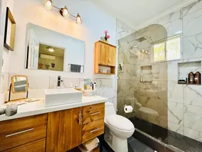 #19 Newly Upgraded Beach Front Bungalow! - Image 5