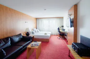 Suite on the outskirts of Bordeaux - Image 4