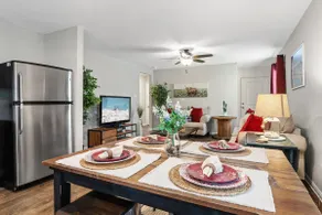 Lake Conroe Launchpad! 3Bed 2.5 Bath close to I-45 - Image 4