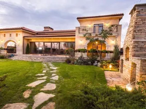 vila in mediteraneene style - Image 2