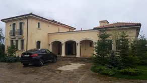 vila in mediteraneene style - Image 3