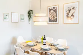 WOB Downtown • Sleeps 5 • Parking • Bright - Image 2