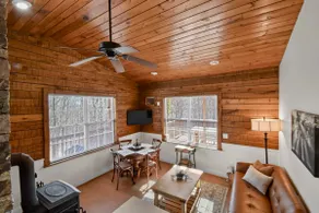 Cozy Mountain Cabin - Image 4
