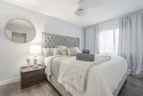 Central Downtown |FREE Parking | Private Patio - Image 3