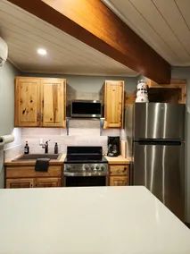 New! Northern Michigan sleeps 4, golf, lakes, pool - Image 5