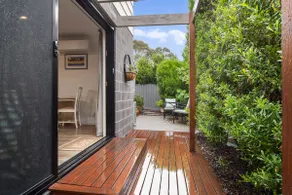 Joan's Beach Cottage - Image 5