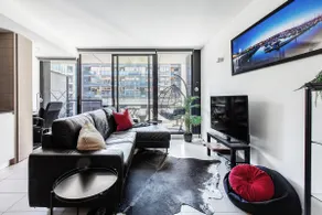 Yarra Mirage - Urban Chic meets Cosy Retreat - Image 5