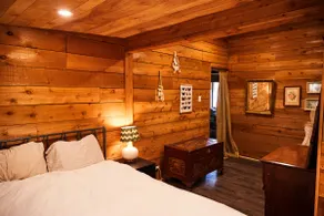 Jack Lake Cabin - Image 5