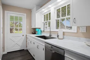 Coastal Retreat in Rockport Home - Image 2