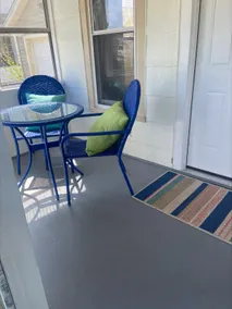 Lake Breeze Cottage - Image 2