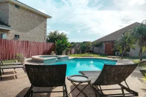 House with swimming pool and palapa - Image 5