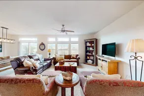Gypsum Gem -Mt. home on 20 acres - Image 2