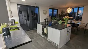 C Side House - Image 4