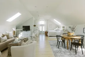 The Loft Suite Niagara's South Coast Guest House - Image 3
