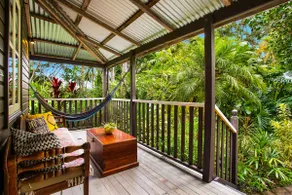 Coco's Cottage in the Byron Bay Hinterland - Image 3