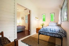 Coco's Cottage in the Byron Bay Hinterland - Image 4