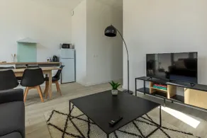 Large apartment in the city center - Parking - Image 4