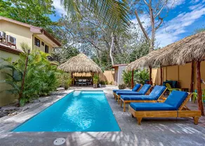 Casa Plumeria, walking distance to the beach! - Image 2