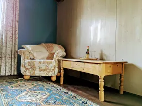 Private, spacious studio - Image 2