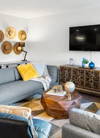 Dwelling Of Lights | Residence - Image 2