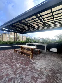 Modern and Elegant apartment in the BEST location. - Image 4