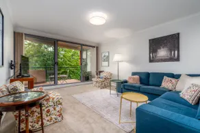 Vibrant 2BR Apt | 500m to Manuka/Kingston! - Image 2