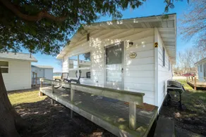 Charming Cottage in Onekama, MI - Image 2