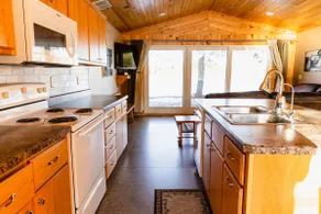 Pines -  4 BR right on Big Sand Lake - Image 3