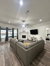 Home in Waxahachie - Image 5