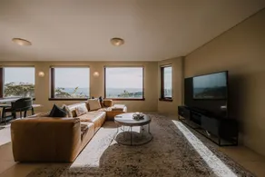 Luxury Retreat with Rooftop Hot Tub & BBQ Terrace - Image 3