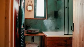 St Agnes coastal home, hot tub, by beach & pubs - Image 5
