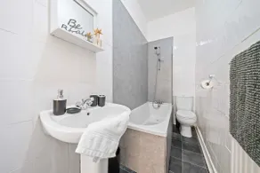 1 Bedroom / Wifi / Sleep 4 / Parking / 30% OFF - Image 5