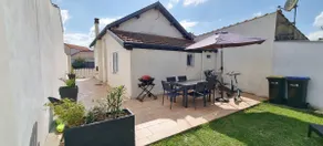 House with garden – 500 m from beach - Image 2