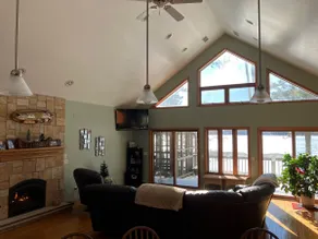 Two Family Lake House Retreat on Pine Lake. - Image 4