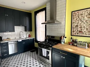 Beautiful apartment in STL's Shaw neighborhood - Image 2