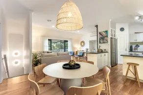 Oceanview Luxury Retreat Amongst the Trees - Image 3