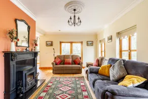 Yellow House - Image 4
