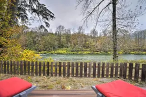 Thor's Hammer Riverfront Cabin - Image 2