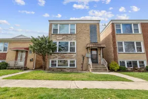 Cozy, Sunny, and Clean Apt 3 bd Free Parking - Image 3