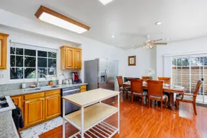Quiet Family Home - 20 Minutes from Disneyland - Image 3