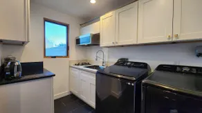 Executive 2b2b Suite Near UC Irvine - Image 4
