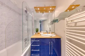 The blue gem of Nanterre - Image 3