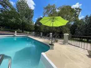 The Lakehouse - Image 2