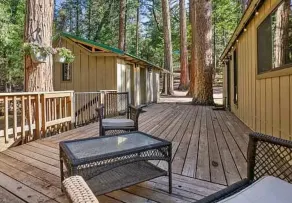 Cozy Cabin Retreat - Image 5