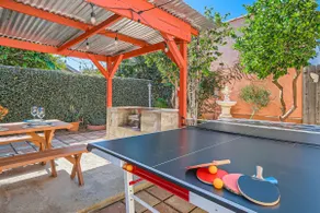 LA | Universal Studios | Fire Pit | Ping-Pong - Image 3