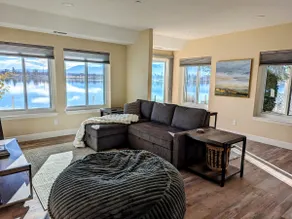 Serene Sierra Views. Lakefront Luxury. - Image 5