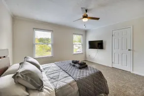 Spacious Cozy Glen Allen, Steamboat Home - Image 5
