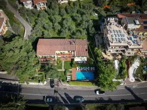 Residence Cedro – Swimming pool, lake view – Bi 35 - Image 3
