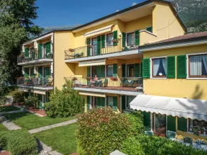 Residence Cedro – Swimming pool, lake view – Bi 35 - Image 4