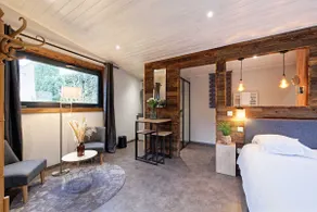 Cabin in the heart of the city - Image 2